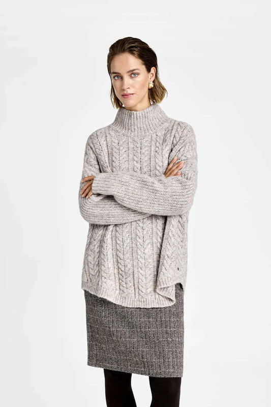 Came, boxy knit cape