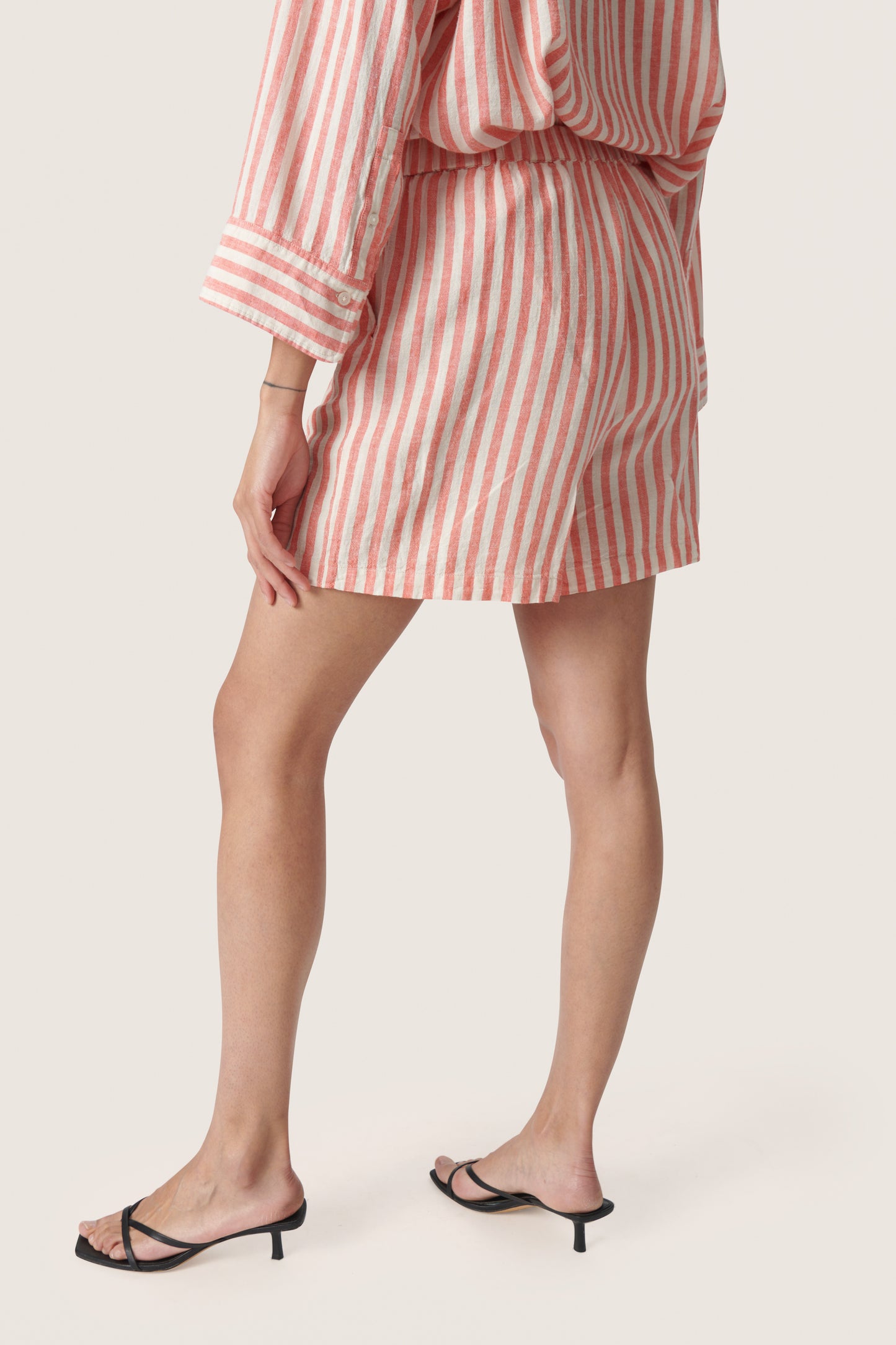 SLBELIRA SHORTS