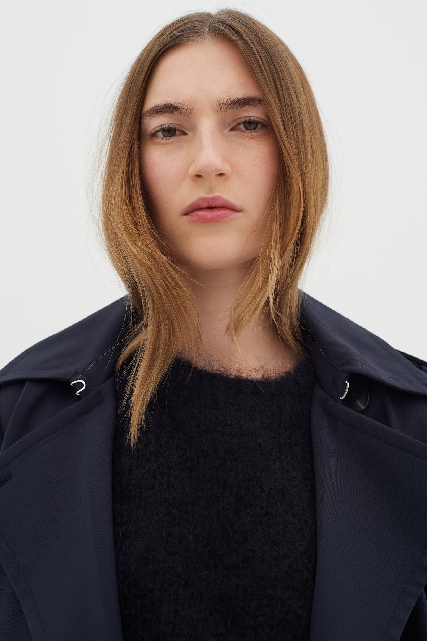 TINAHIW Short Trench